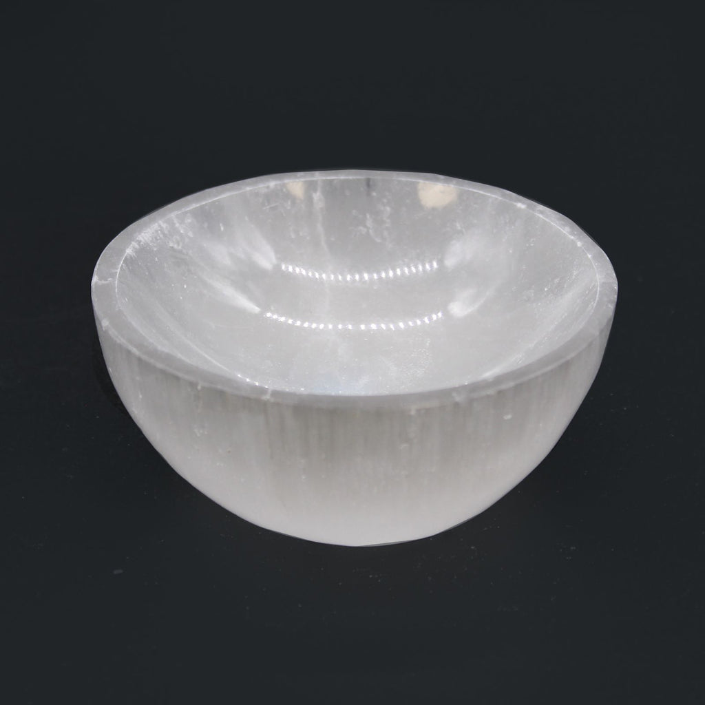 Natural selenite round bowl – 8 cm white crystal cleansing dish